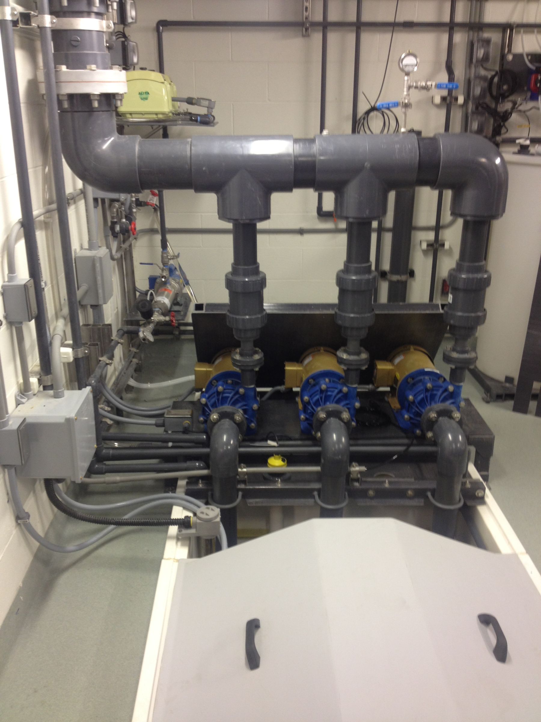 RAS recirculating aquaculture system Hydrotech drum filter aquaculture